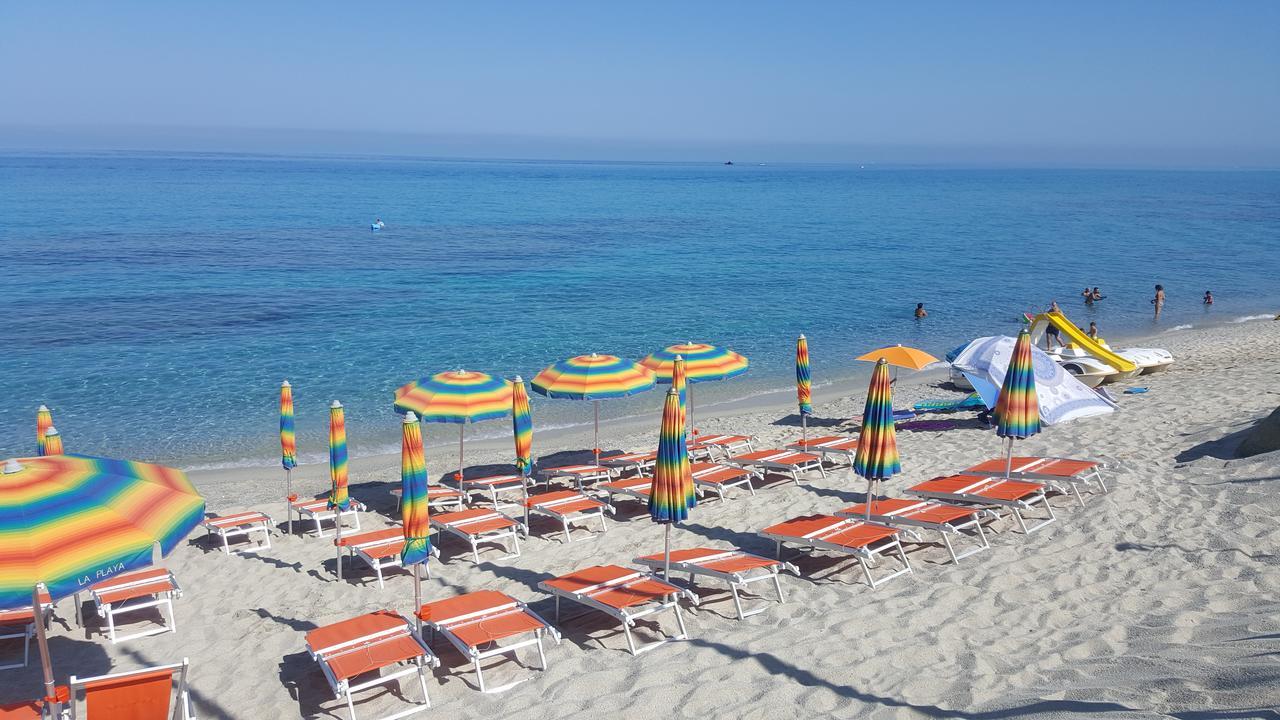 Hotel La Fattoria Sul Mare Capo Vaticano Esterno foto