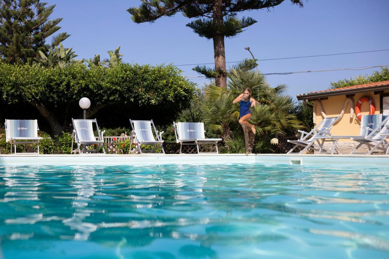 Hotel La Fattoria Sul Mare Capo Vaticano Esterno foto